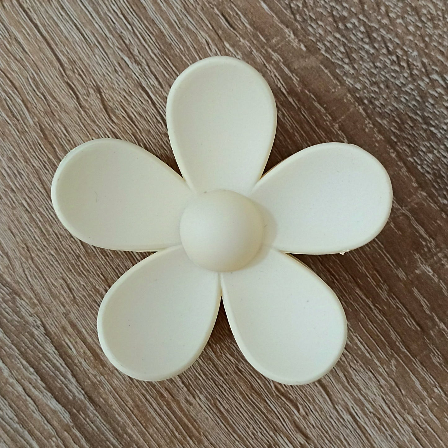 Daisy Claw Clip