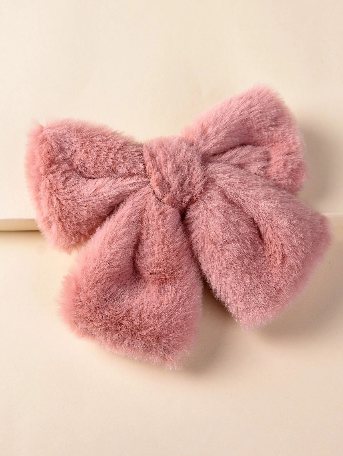 Fluffy Bow