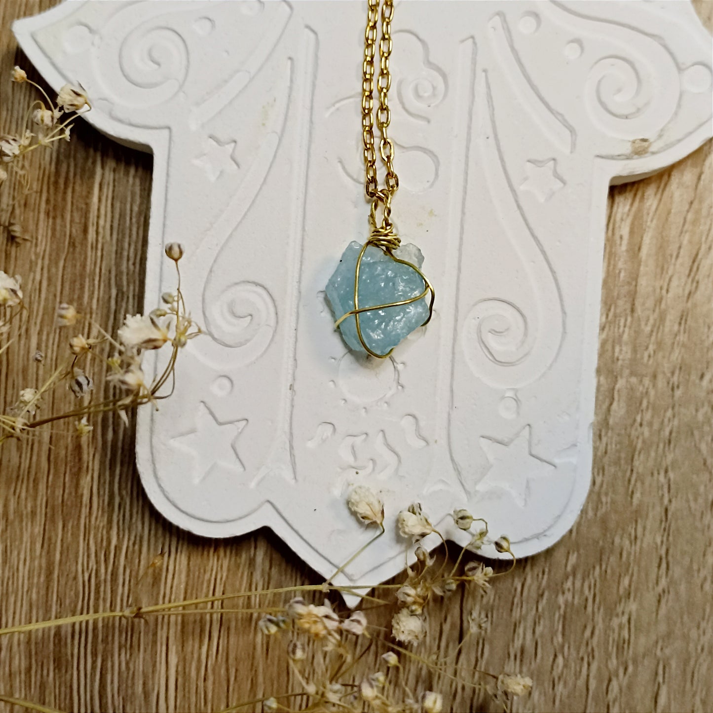 Aquamarine Wired Necklace