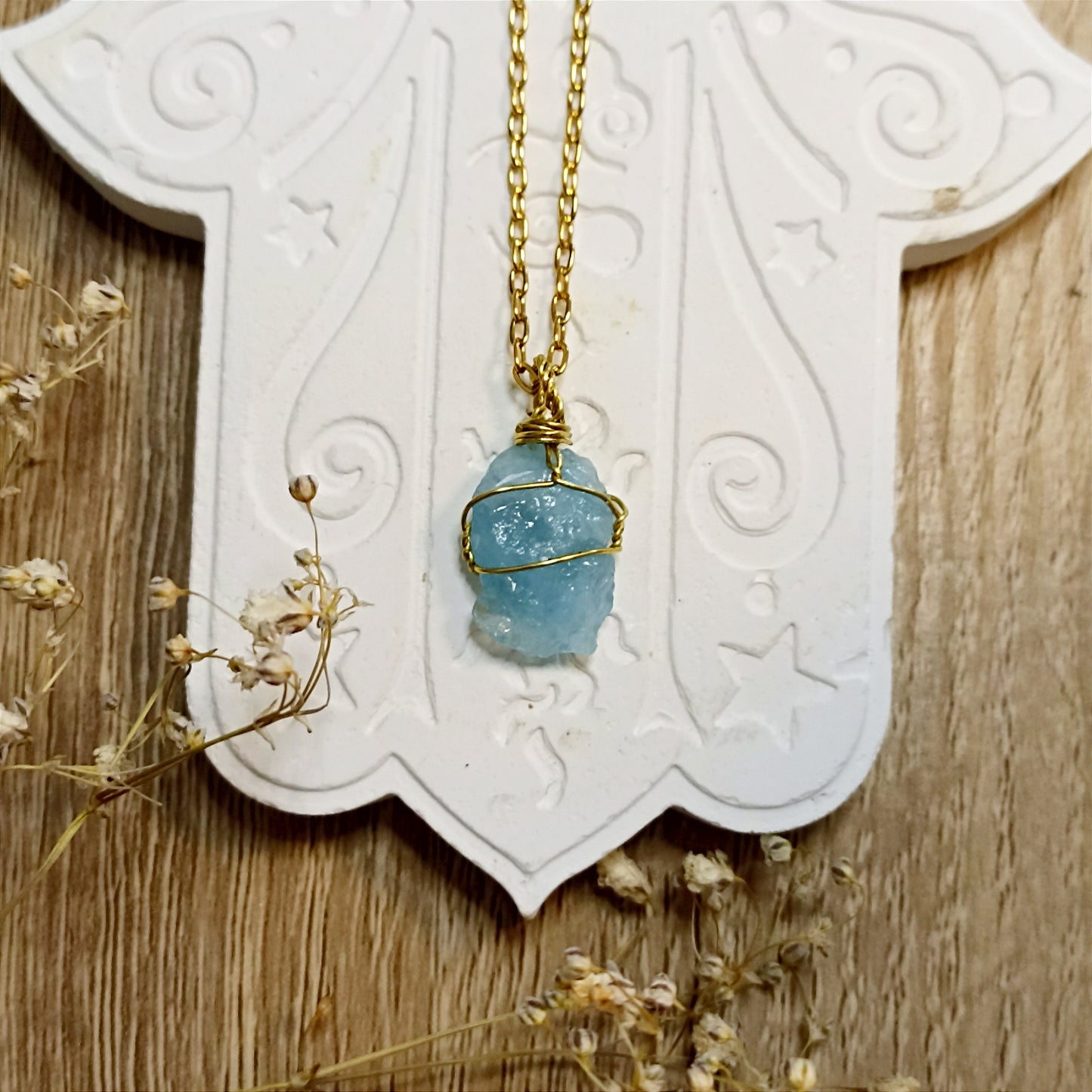 Aquamarine Wired Necklace