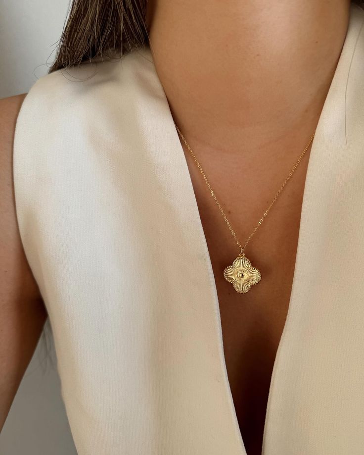 Clover Necklace