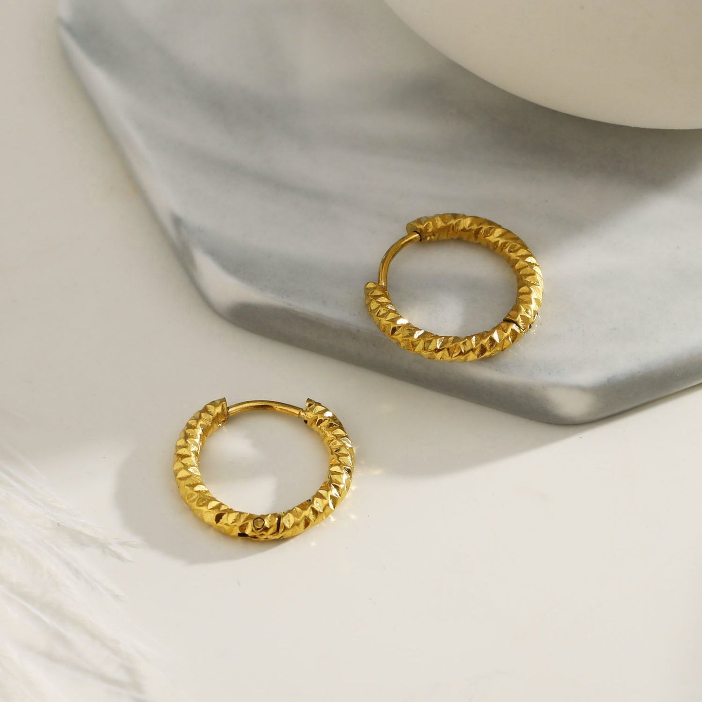 Hammered Simple Hoops