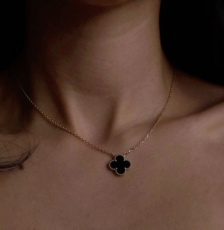 Clover Necklace