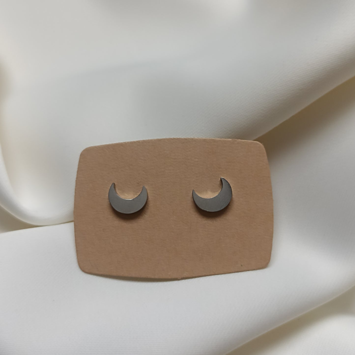 Stud Earrings ✨