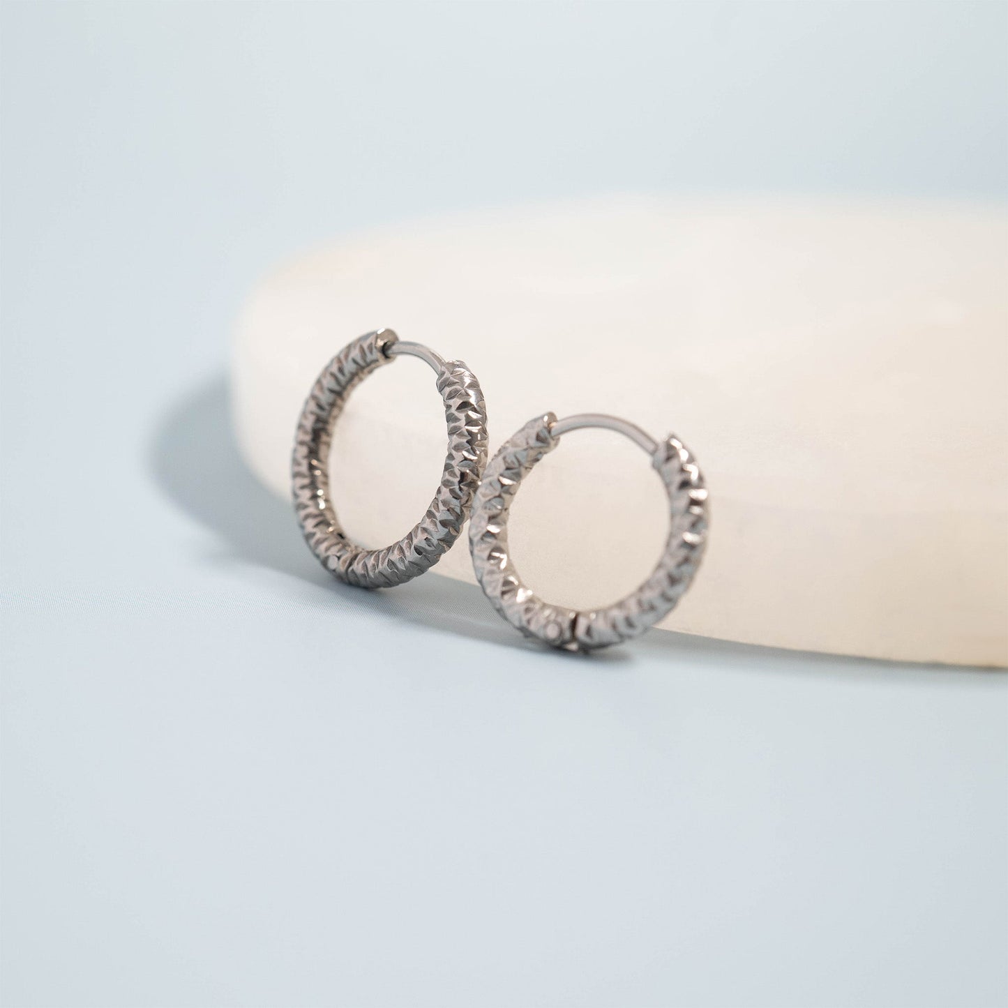 Hammered Simple Hoops